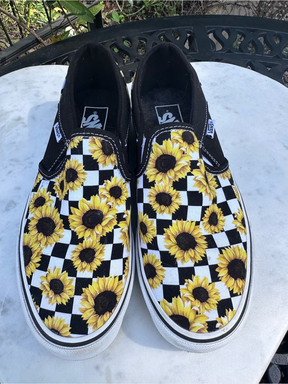 🌻 Vans